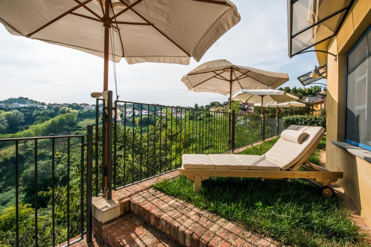 Albergo Ristorante Garibaldi Cisterna d'Asti Ngoại thất bức ảnh