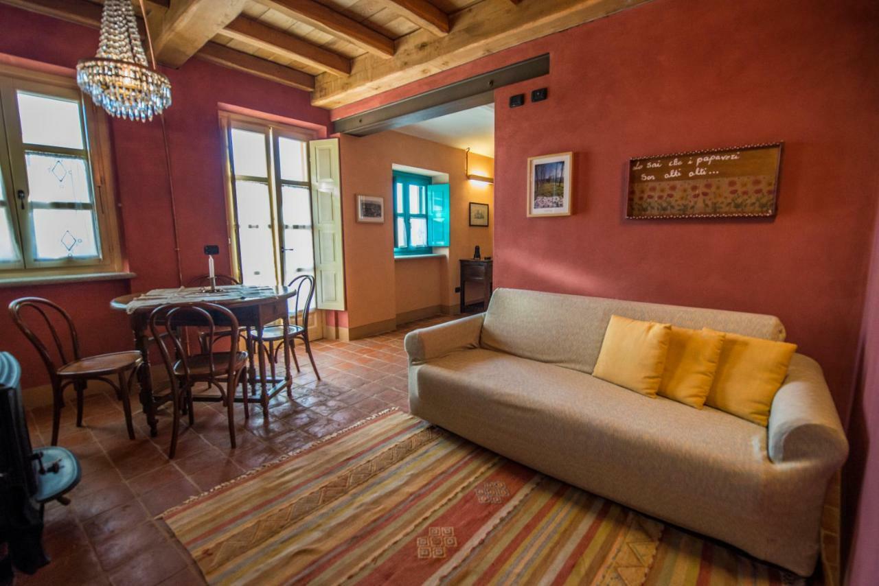 Albergo Ristorante Garibaldi Cisterna d'Asti Ngoại thất bức ảnh